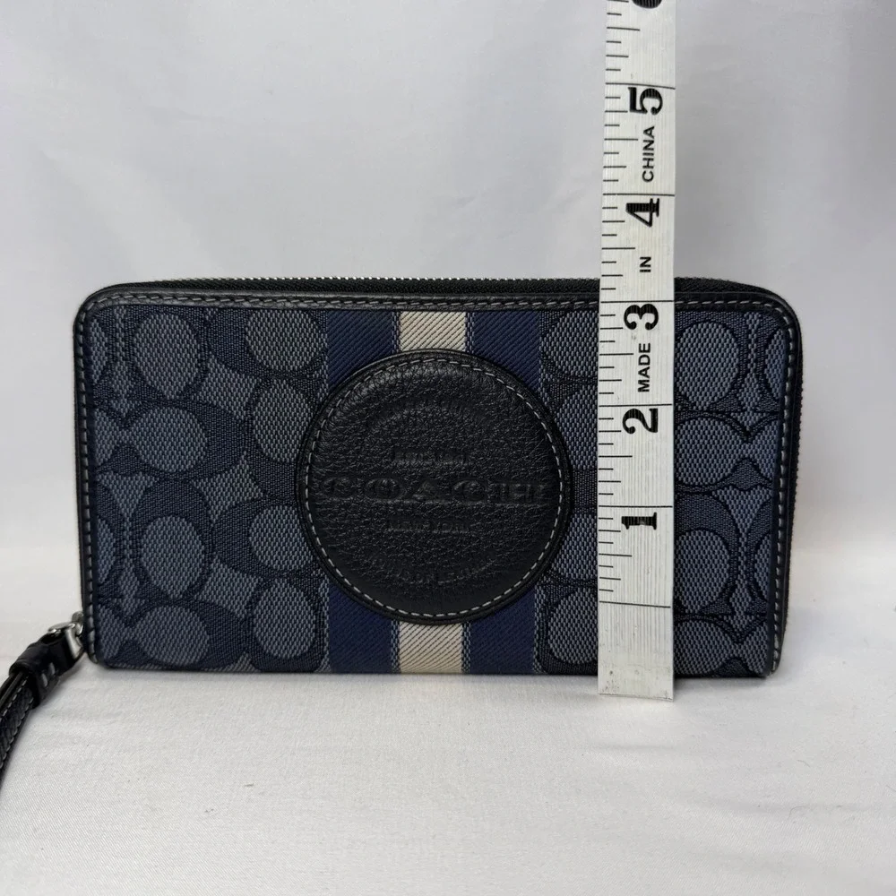 Coach Accordion Zip Wallet Womens OS Navy Blue Signature Jacquard Dempsey